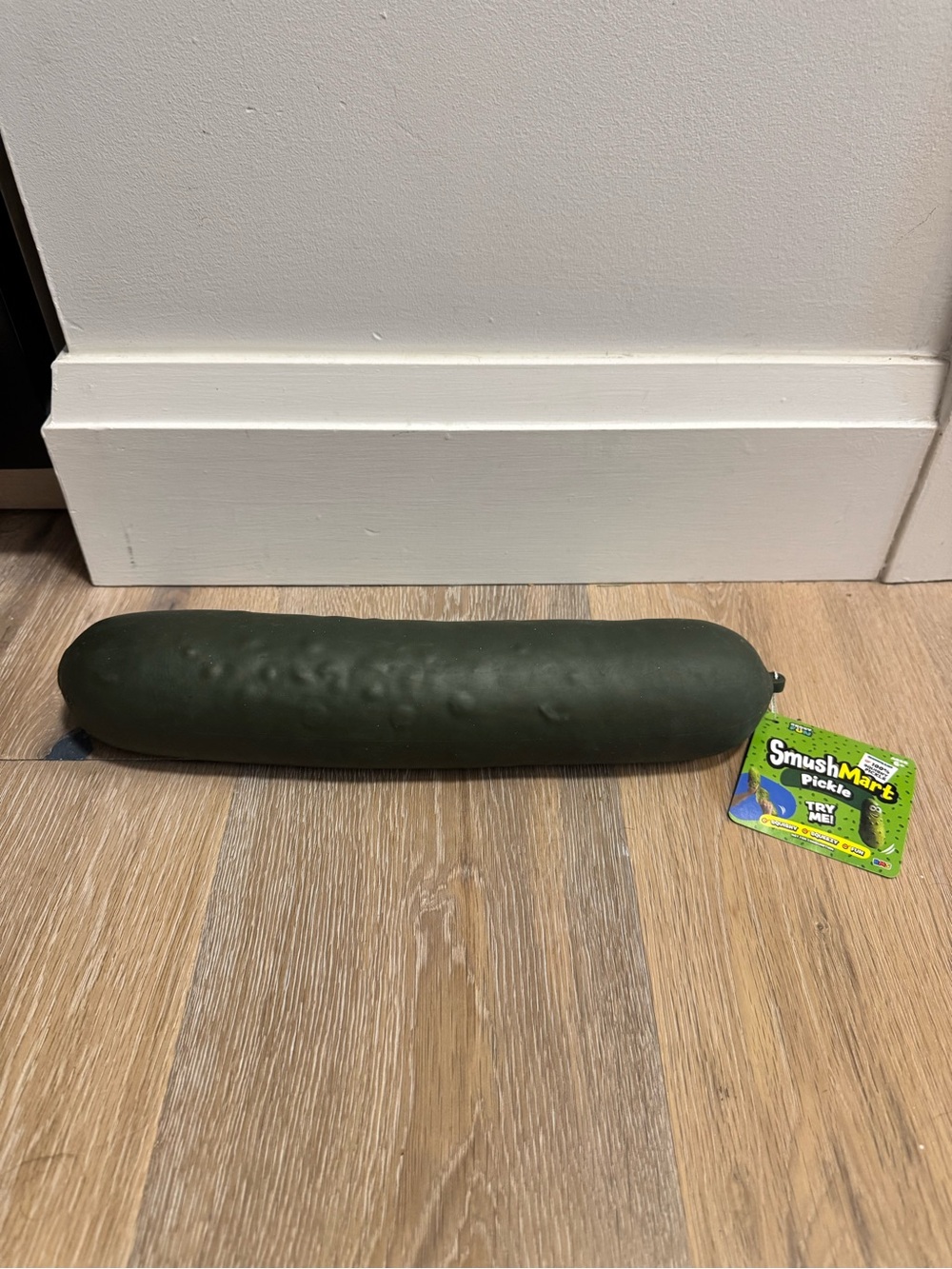 NWT Authentic SmushMart Squishy Pickle Needoh